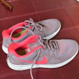 Nike Free Runs